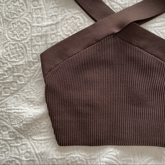 Aritzia Babaton Sculpt Knit Criss Cross Cropped Tank - Picture 3 of 4